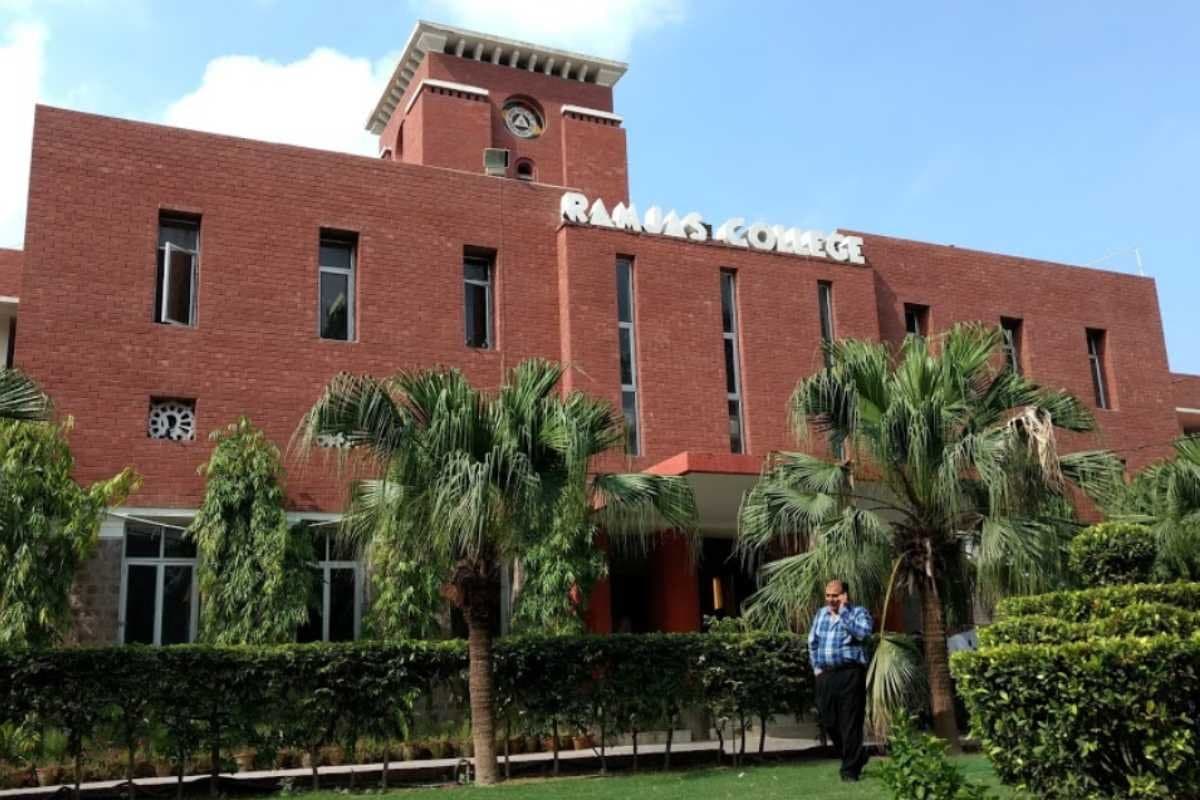 Ramjas College campus